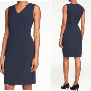 NWT Ann taylor Sleeveless V neck sheath Dress 6 in navy blue back zip clousure